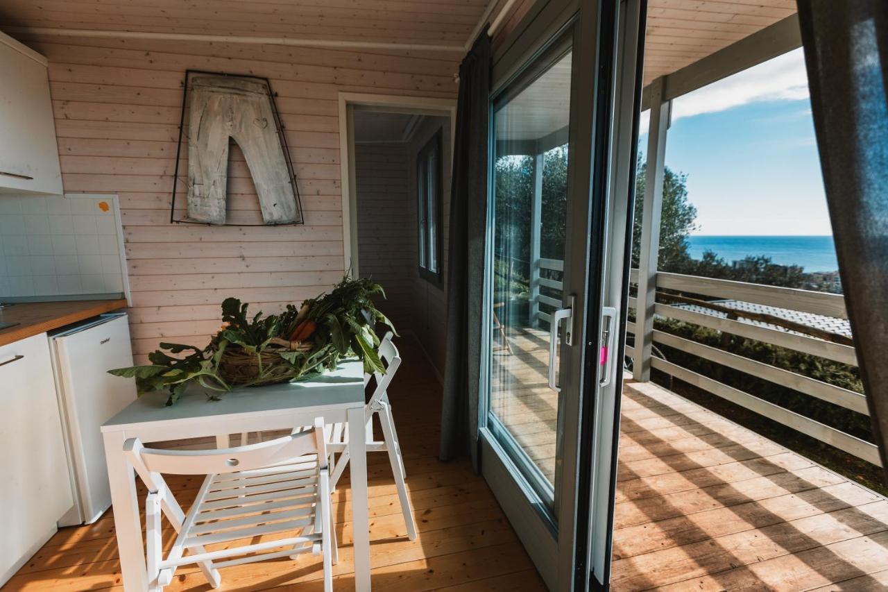 Agriturismo Rose Di Pietra Пьетра-Лигуре Экстерьер фото