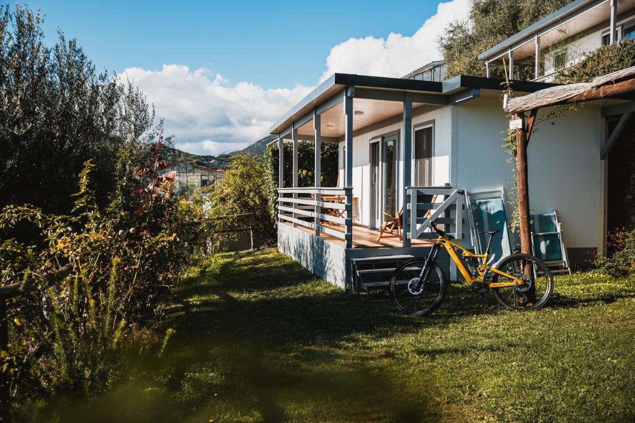 Agriturismo Rose Di Pietra Пьетра-Лигуре Экстерьер фото