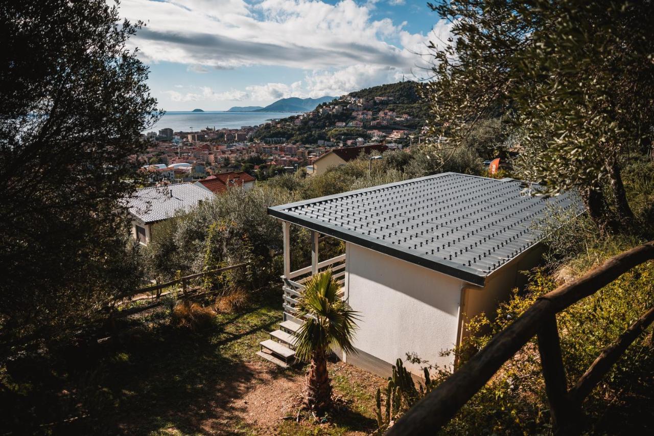 Agriturismo Rose Di Pietra Пьетра-Лигуре Экстерьер фото